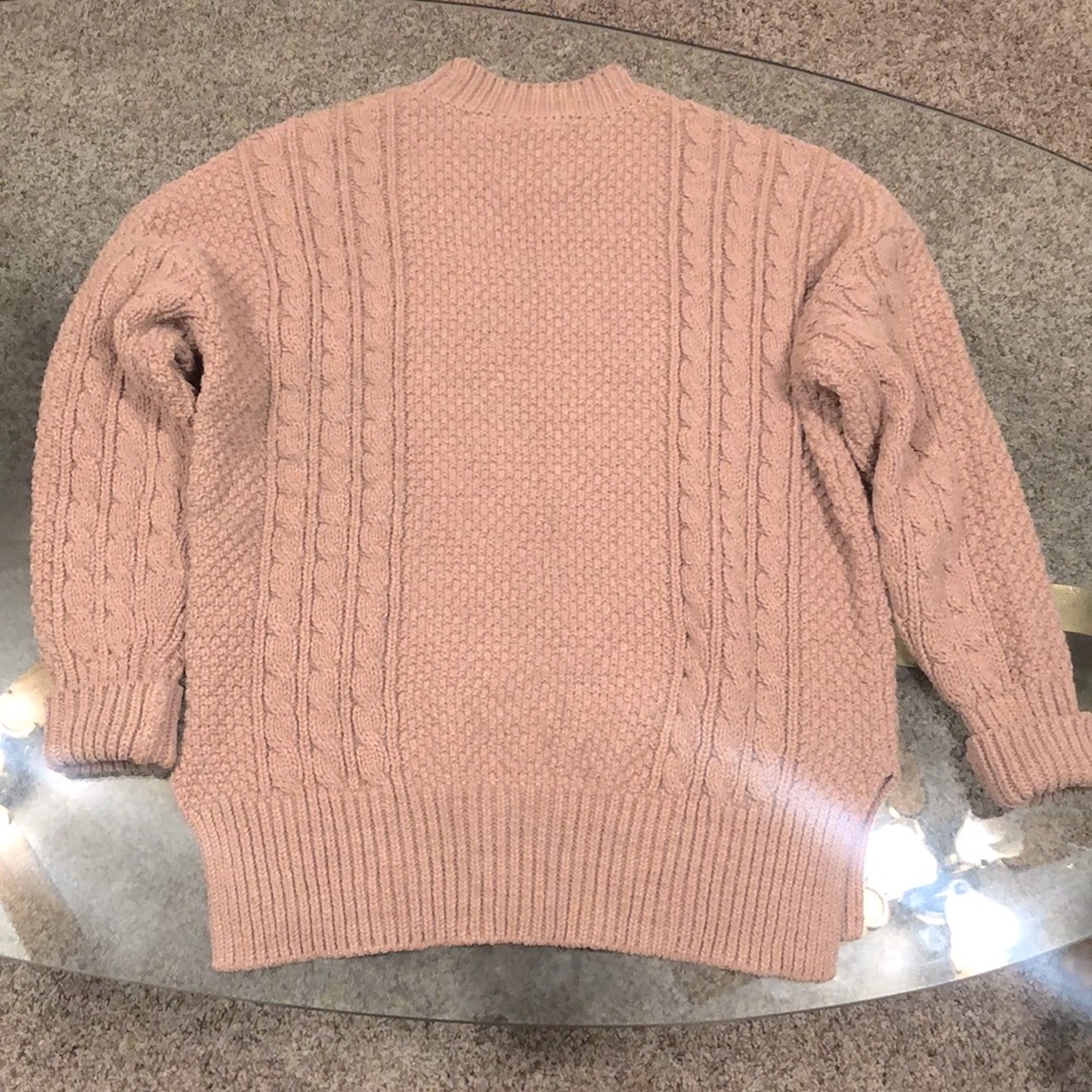 NWT - Abercrombie & Fitch Women’s Sweater - Picture 4 of 4